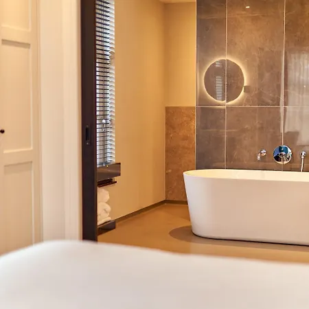 فندق The Yard Zuidkade 4*