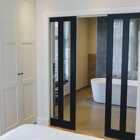 The Yard Zuidkade فندق 4*