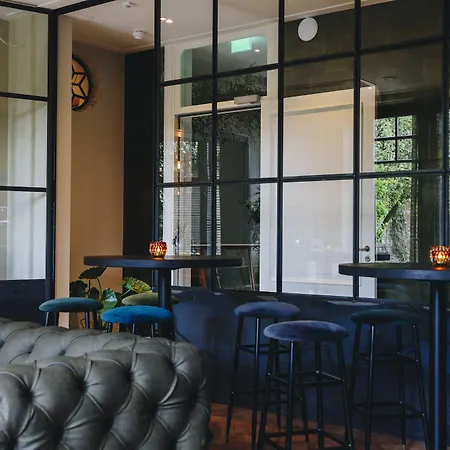 The Yard Zuidkade 4*