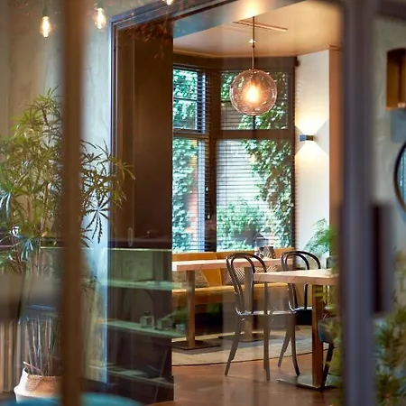 Hotel The Yard Zuidkade 4*