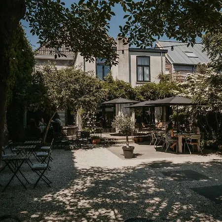 The Yard Zuidkade Hotel 4*