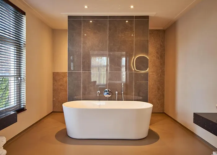 The Yard Zuidkade Szálloda Veghel