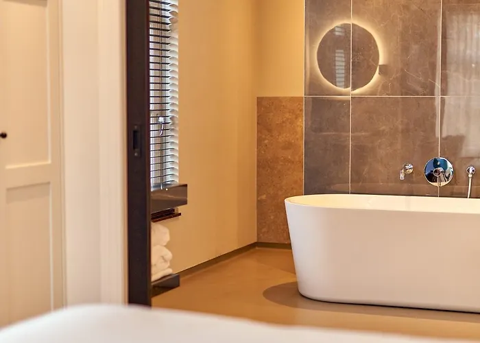 Szálloda The Yard Zuidkade 4*