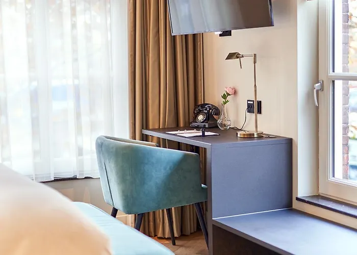 The Yard Zuidkade 4*