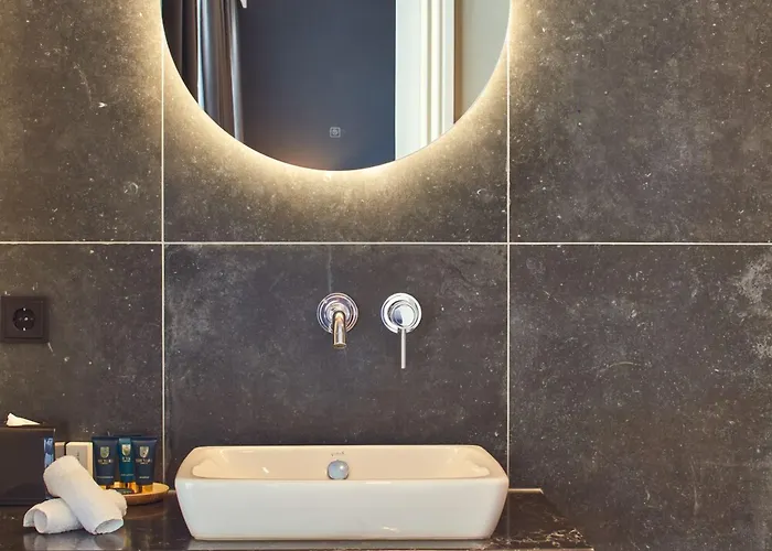 The Yard Zuidkade 4*